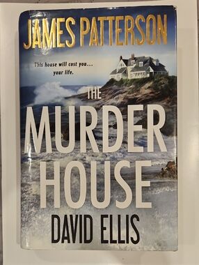 The Murder House Paperback